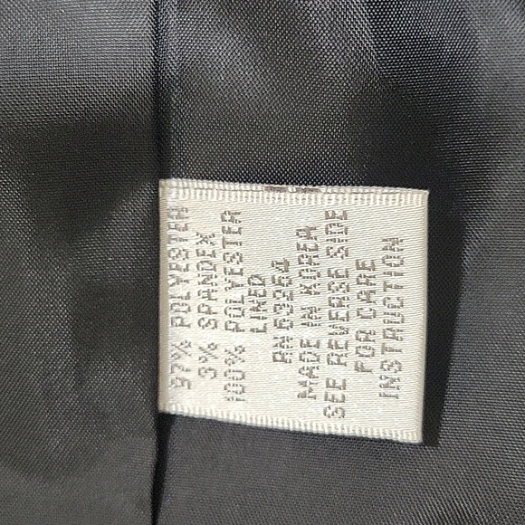 Pre-Owned Larry Levine Black Two-Button Fully Lined Blazer for Dressbarn - Picture 8 of 8